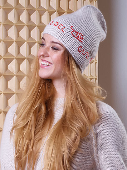 Sweater „Bella Cloud“ Hat „Ski und Rodel gut“