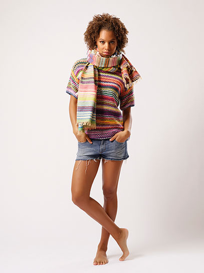 Sweater „Joy stripy“,  Plaid „Gipsy multicolor“