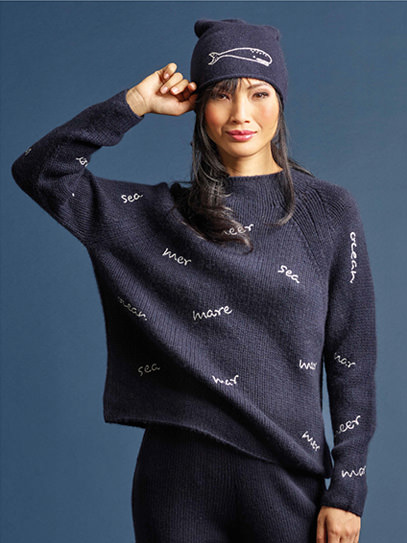 Sweater „Chakra Ocean“; Shorty „Mon Ocean“; Hat „Ocean“  
