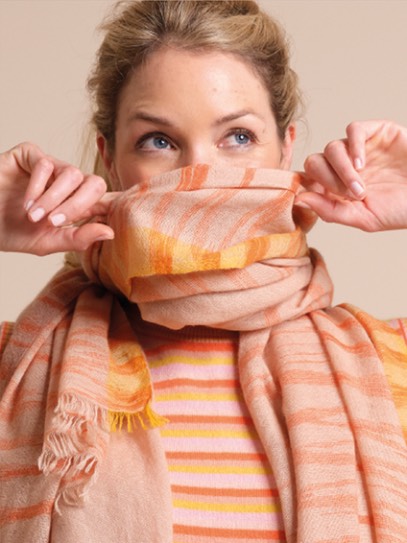 Sweater „Brigitte sleeveless“  Stripes; Shawl „Peak“ 