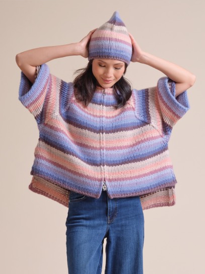 Cardigan &bdquo;Yael&ldquo; handknit stripes; Hat &bdquo;Pauli&ldquo; Stripes