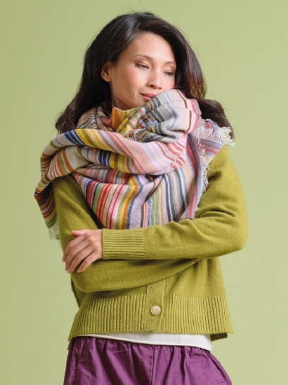 Cardigan &bdquo;Fania&ldquo;; Plaid &bdquo;Gipsy Winter&ldquo; 
