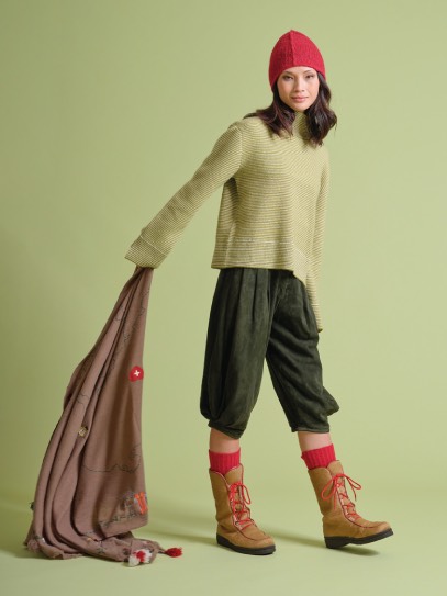 Sweater &bdquo;Nina&ldquo; Jacquart stripes; Plaid &bdquo;Holiday&ldquo; Swiss; Hat &bdquo;Emilia&ldquo;