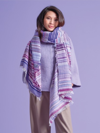 Cardigan &bdquo;Yael&ldquo; handknit; Plaid &bdquo;Gipsy&ldquo; Purple  