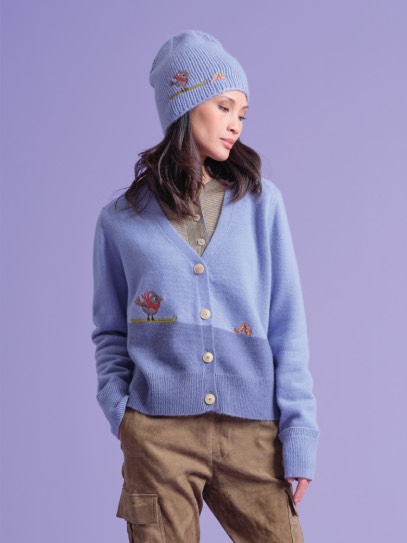 Cardigan &bdquo;Philippa Gondola&ldquo; La Forestière; Hat &bdquo;Pauli Gondola&ldquo; La Forestière