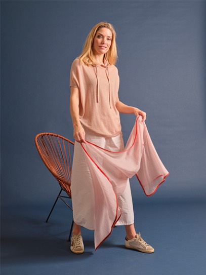 Sweater &bdquo;Round Hoody&ldquo;; Shawl &bdquo;Diamond Felted&ldquo;